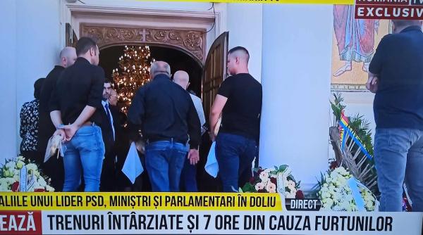 biserica plina de oameni la inmormantarea lui dan matei agathon adrian nastase un om respectat de prietenii din toate partidele