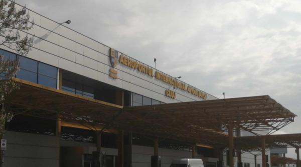 zbor cluj napoca luton intarziat cu peste 3 ore din cauza unei amenintari de securitate