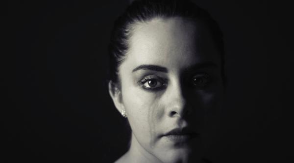 am fost lasati la hotel sa murim marturia unei femei care a scapat in ultima clipa de incendiile din grecia video