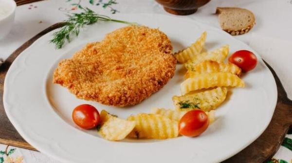 snitele din piept de pui pane cu fulgi de nuca de cocos o descoperire gastronomica uimitoare