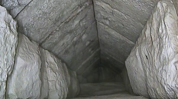 un nou coridor ascuns in marea piramida din giza