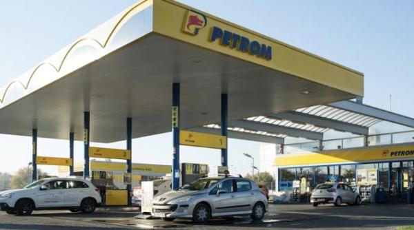 grupul omv petrom a raportat un profit net cu 80prc mai mic in primul semestru