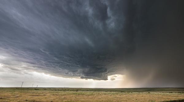 furtuni ploi grindina si vijelii in trei sferturi din tara nu scapam nici de canicula anm avertizare meteo de ultima ora