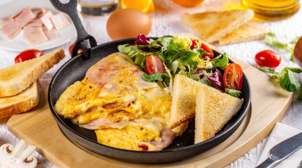omleta cu unt reteta perfecta de mic dejun