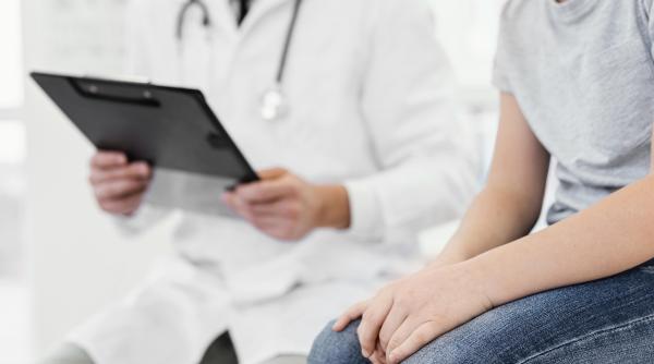 de ce scade varsta primei menstruatii dr horia cioflan sanador asta este paguba video