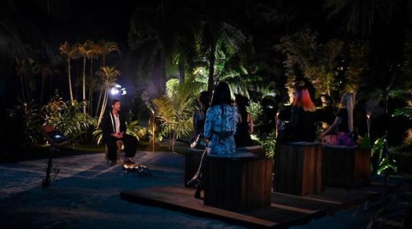 insula iubirii 4 august 2023 vesti proaste in vila fetelor vrei sa te sarut acum te sarut acum