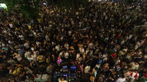 ce este acea miscare controversata facuta de tineri la untold 2023 unii i au numit drogati dar nici vorba de asa ceva video