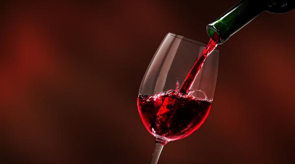 un pahar de vin pe zi te poate imbolnavi creste riscul de a dezvolta cancer