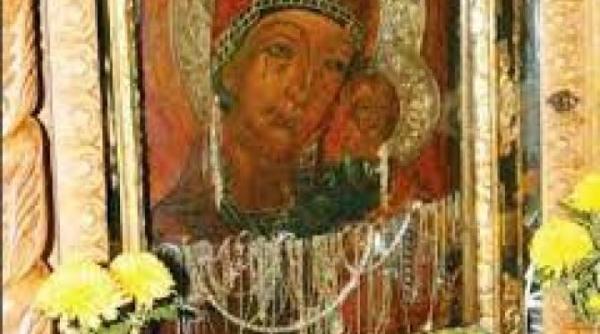 cum sa cureti o icoana pe lemn fara sa o strici