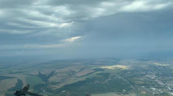 cum arata o furtuna din avion pilotul cezar osiceanu au urmat circa 6 7 minute resimtite teribil de toti piloti pasageri si avion