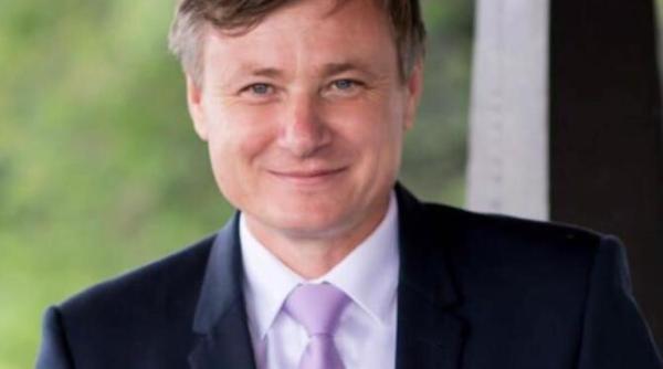 preotul paul negoita cel care l barfeste pe cel de langa tine fii sigur ca te barfeste si pe tine ce ni se intampla ca persoana dar si ca natiune nu este niciodata intamplator