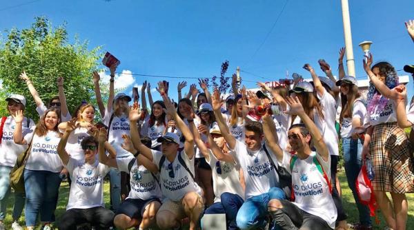 consumul de droguri in randul tinerilor gigel lazar tendinta de a critica non stop tanara generatie ca se drogheaza nu face altceva decat sa acutizeze situatia