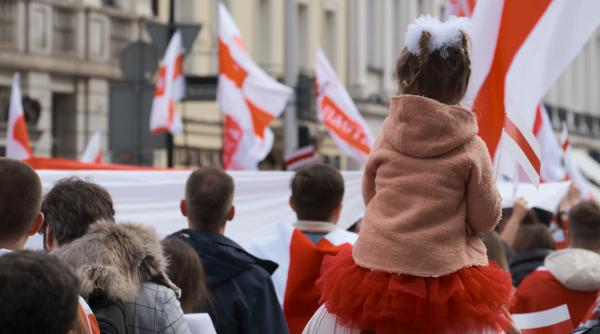 referendum polonia cetatenii vor fi intrebati daca sustin vanzarea intreprinderilor de stat catre straini