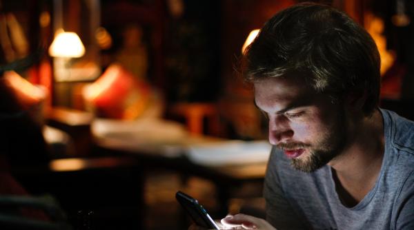 acum 3 luni vlad pascu a sunat la 112 sa spuna ca cineva a intrat peste el in casa tatal sau le a zis politistilor ca fiul sau e drogat