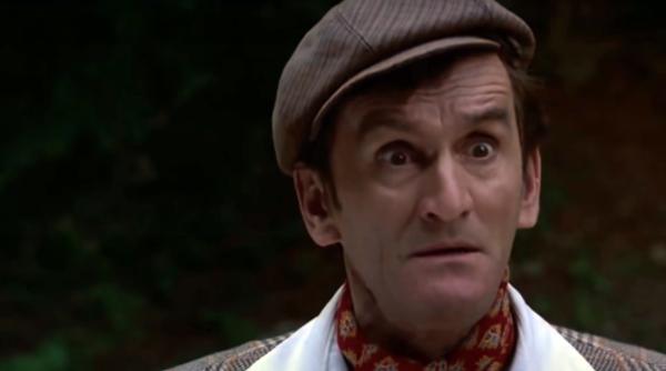 cum arata astazi mormantul lui puiu calinescu si de ce nu a avut loc pe aleea artistilor nu vede nimeni cum crucea aia a ruginit de tot foto