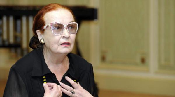 sanda taranu televiziunea nu face altceva decat sa ne arate exact cum suntem asa ca sa nu ne suparam