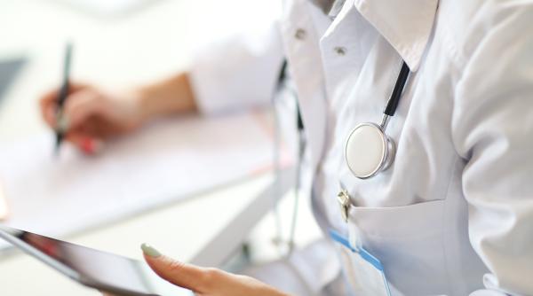 colegiul medicilor din romania s a autosesizat in cazurile de botosani si targu jiu au fost declansate anchete disciplinare