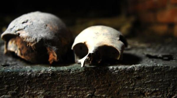 in podul unui lacas de cult din targu jiu au fost gasite fragmente osoase posibil umane