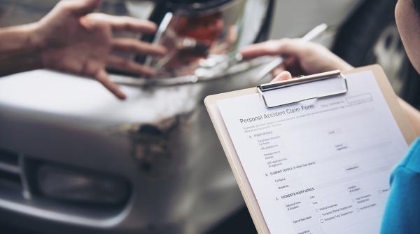 aida verificare polita rca rosu baar se ia de sindicalistii din politie si scoate legea nu exista asa ceva cum poate sa afirme cineva ca aceasta baza de date nu este legala