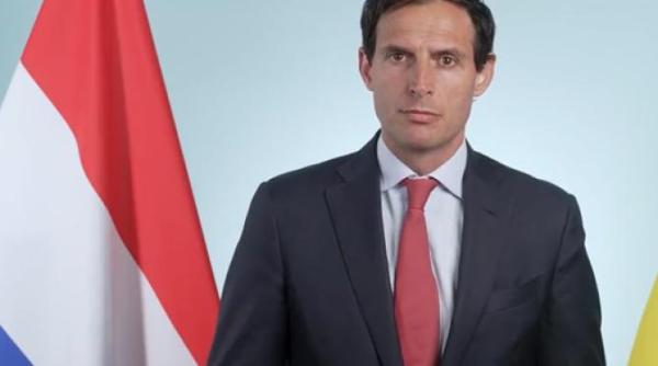 ministrul olandez de externe wopke hoekstra candidat in locul lui timmermans la comisia europeana