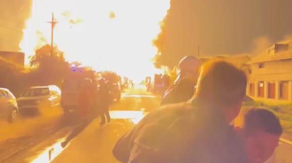 ba baietii nostri sunt acolo doamne fereste strigate de groaza la cea de a doua explozie fugiti fugiti video