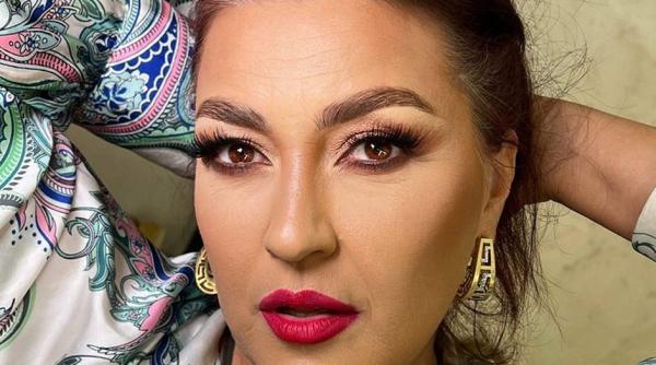 dupa ce a ramas fara sursa de venit rona hartner vrea sa si lanseze o carte autobiografica pentru a se putea intretine din vanzari