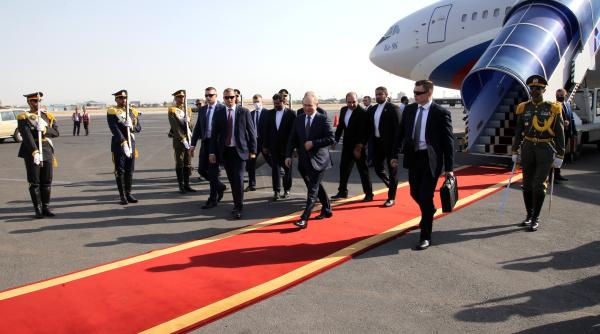 kremlinul anunta ca putin planuieste mai multe calatorii in strainatate unde vrea sa mearga in aceasta toamna