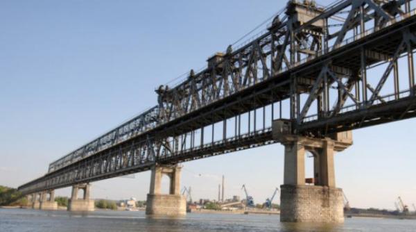 trafic restrictionat pe podul prieteniei se lucreaza pe partea bulgareasca a podului