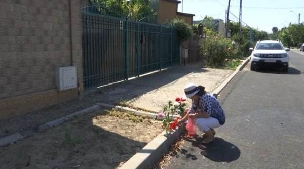 un copil de 3 ani din braila ucis de o soferita drogata in timp ce se juca in fata casei marturia bunicii a venit o masina dupa colt cu mare viteza