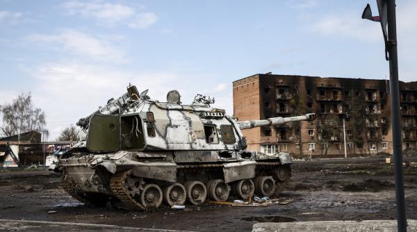 ucraina avanseaza la sud de robotyne rusia ar fi distrus doua barci in apropierea insulei serpilor