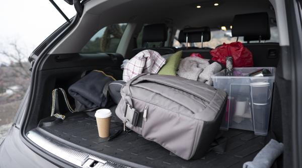 un barbat de 50 de ani a incercat sa treaca frontiera la giurgiu cu un minor ascuns in portbagaj