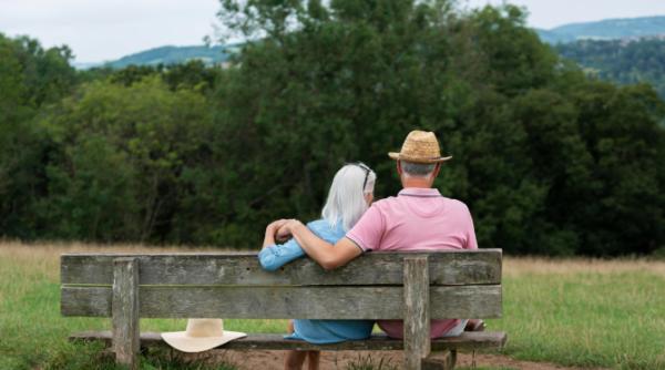 am revenit in tara dupa multi ani de munca in ungaria acum sunt pensionar cum imi fac cardul de sanatate sa imi pot lua reteta
