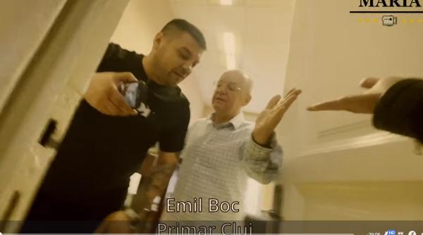 scandal total in primaria cluj doi activisti au intrat peste emil boc chiar in biroul sau ia uite cum fuge video