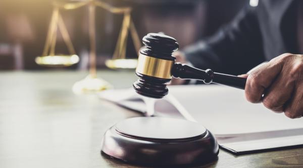 inculpatii din dosarul azilul groazei de la bardesti mures raman in arest preventiv inca 30 de zile