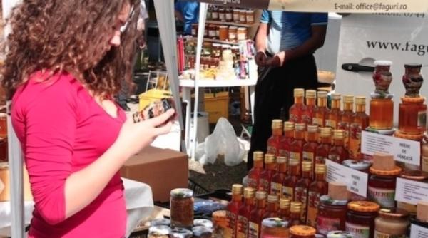 programul targului national al mierii peste 100 de expozanti