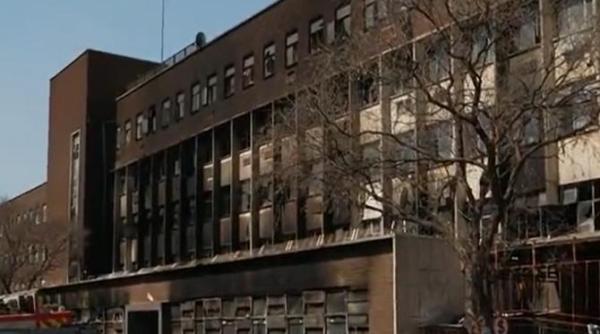 tragedie in urma unui incendiu din iohannesburg 74 de persoane si au pierdut viata 12 sunt copii video
