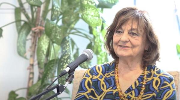 cum a fost ales numele ana blandiana tata era inchis va atragem atentia ca ascunde fiica unui dusman al poporului video interviu