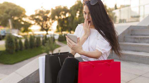 8 trucuri pentru a va limita cumparaturile si a face economii