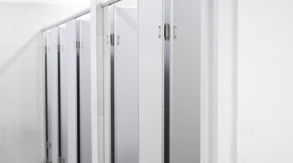 gradinite fara toaleta inaintea debutului anului scolar oamenii se mobilizeaza pe facebook pentru donatii ce a facut un primar din buzau