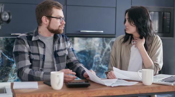 cea mai mare greseala in cuplu legata de bani cum trebuie tinuti bani si de ce apar certurile adrian asoltanie sunt cei mai periculosi