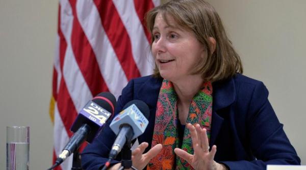 kathleen ann kavalec ambasadoarea sua la bucuresti despre visa waiver incurajez toti romanii sa isi revizuiasca viza americana oricand dupa 1 octombrie