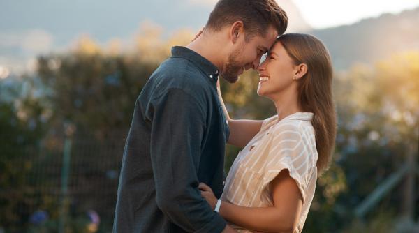 se atrag contrariile in relatiile de cuplu un studiu demonteaza mitul pe care il stim cu totii