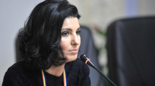 lavinia sandru s a dus peste primarul alen coliban revoltata ca edilul din brasov nu e interesat de casa imnului national