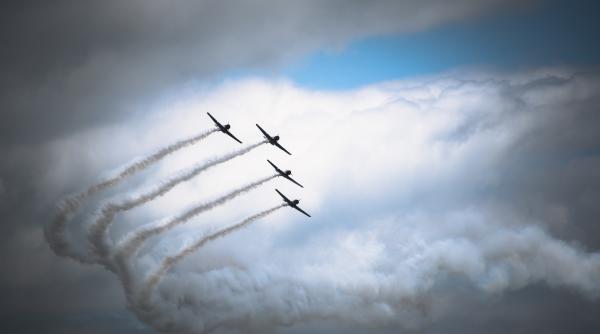 un avion militar rusesc s a prabusit in regiunea volgograd in timpul unui zbor de antrenament