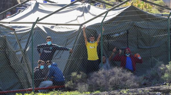 cifre ingrijoratoare de la frontex privind numarul migrantilor care traverseaza mediterana centrala din africa spre europa