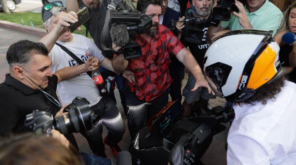 tatal beizaedelei vlad pascu a intrat cu motocicleta in jurnalisti