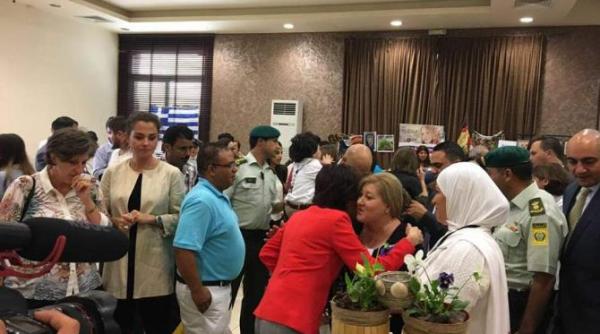 a si varul meu a studiat in romania geanina abul haija despre relatia cu iordanienii pe care i a intalnit in diverse institutii video