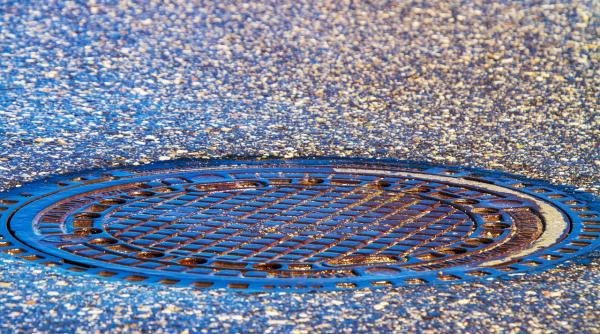 jumatate dintre localitatile din olt nu au canalizare si 87prc nu au gaze prefectul mario de mezzo trage un semnal de alarma