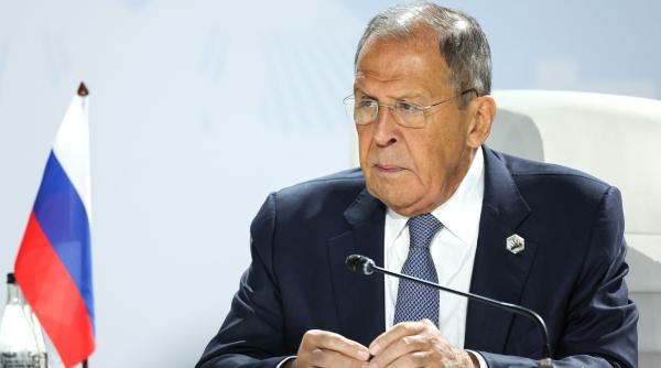 lavrov spune ca rusia nu renunta la negocierile privind ucraina riscurile unui conflict global sunt in crestere
