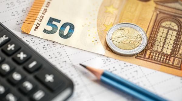 nu doar romania pune taxe bancilor ungaria se gandeste la o majorare pentru a acoperi gaura din buget